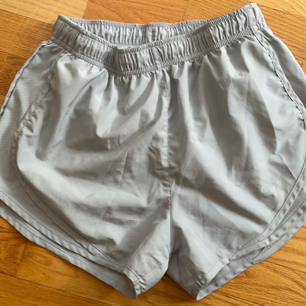 EUC Nike Tempo shorts - small